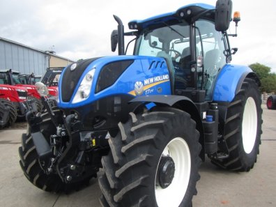 New Holland T7.210