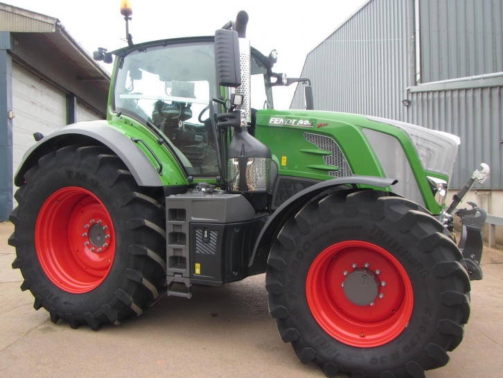 Fendt 824 Profi-Plus