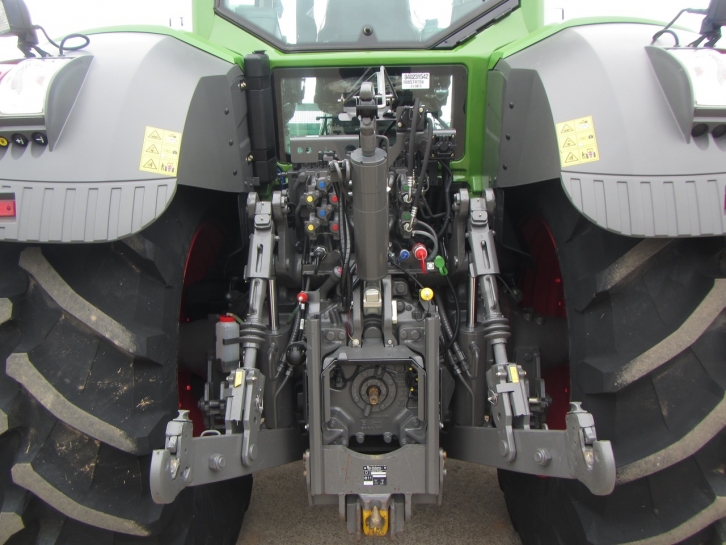 Fendt 824 Profi-Plus