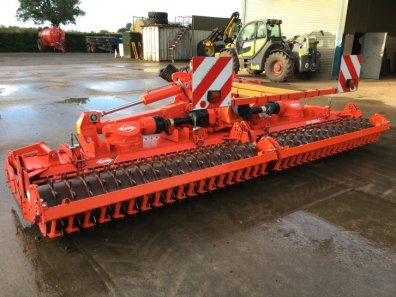 Kuhn HR 5004 5 Metre Power harrow