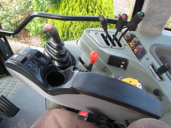 Massey Ferguson 8220 Xtra