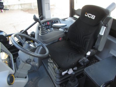 JCB 320S