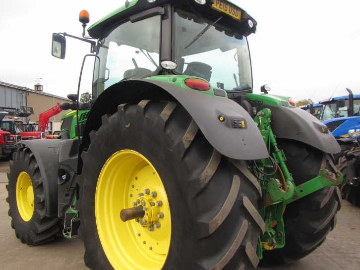 John Deere 6195R