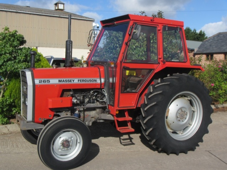 Massey Ferguson 265