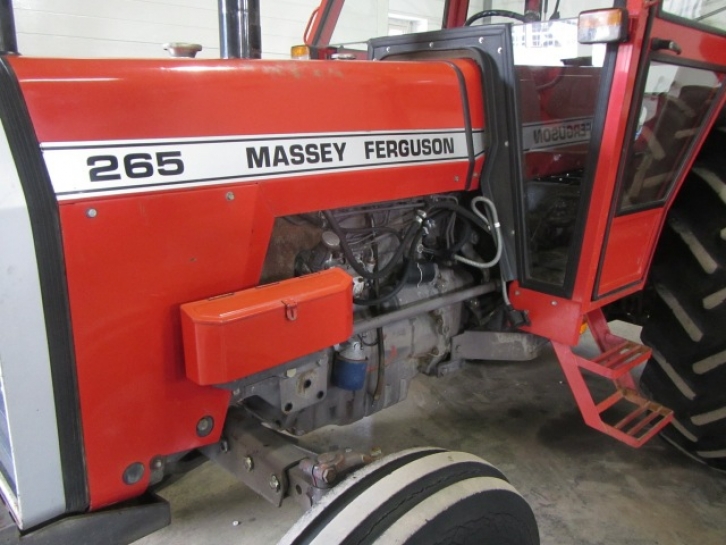 Massey Ferguson 265