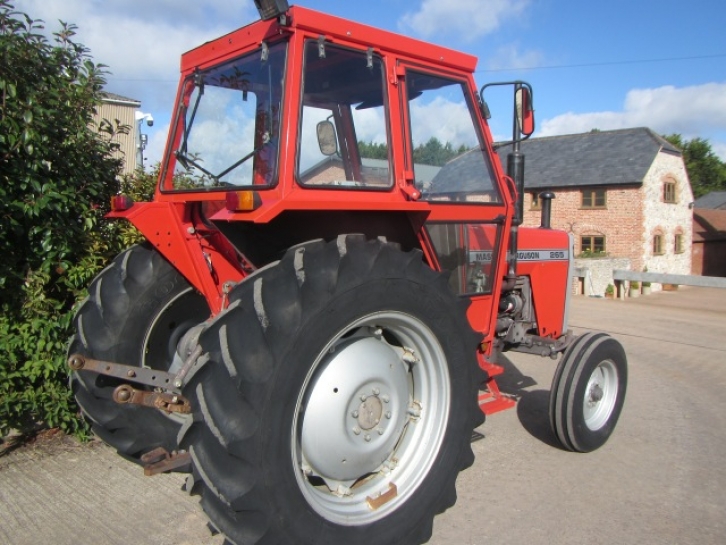 Massey Ferguson 265
