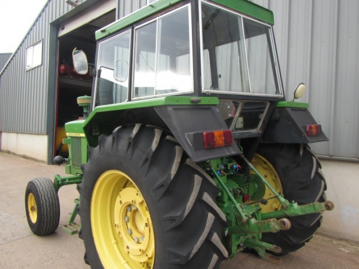 John Deere 3130