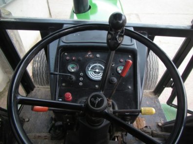 John Deere 3130