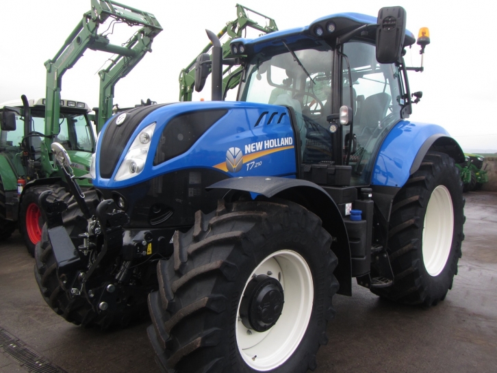 New Holland T7.210