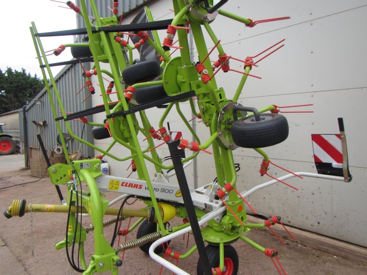 Claas Volto 900 8 rotor tedder