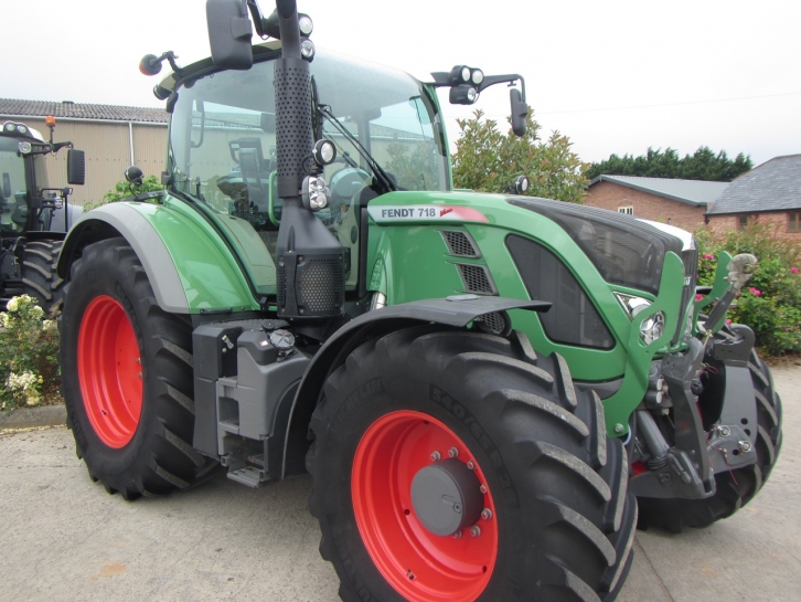 Fendt 718 Profi