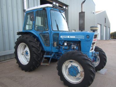 Ford 7600