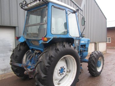 Ford 7600