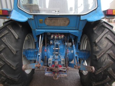 Ford 7600