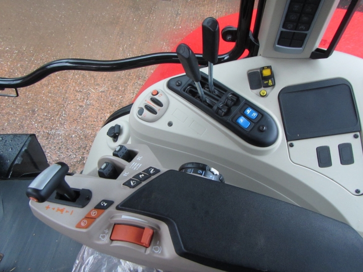 Massey Ferguson 7718 Efficient