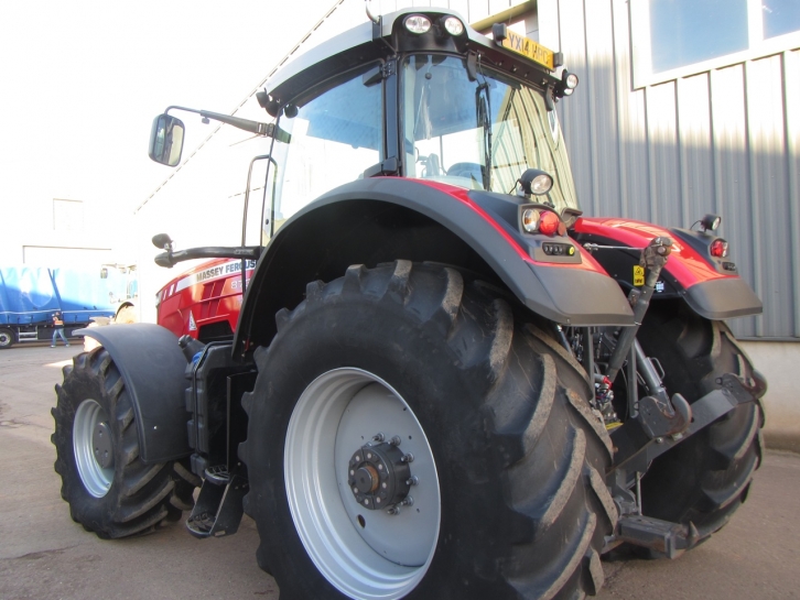Massey Ferguson 8732