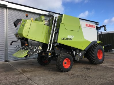 Claas 630 Montana