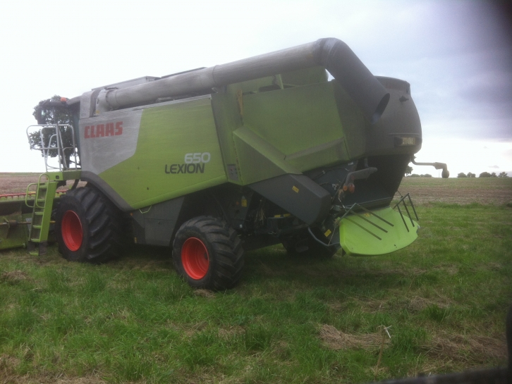 Claas 650 combine
