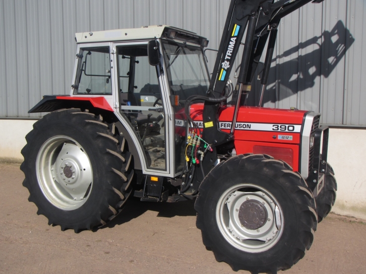 Massey Ferguson 390