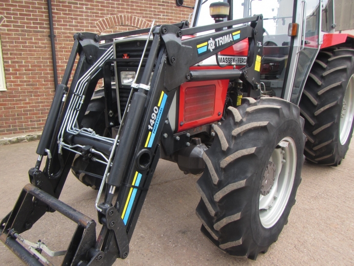 Massey Ferguson 390