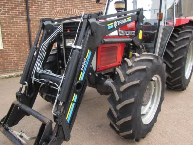 Massey Ferguson 390