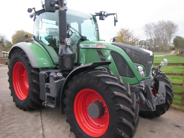 Fendt 724 Profi-Plus