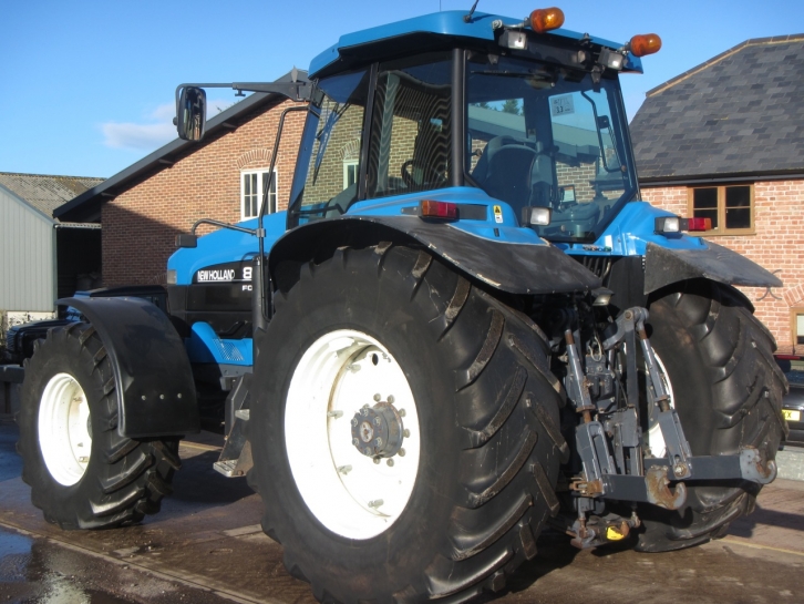 New Holland 8970