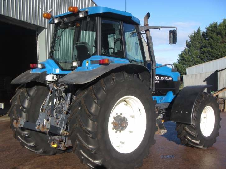 New Holland 8970