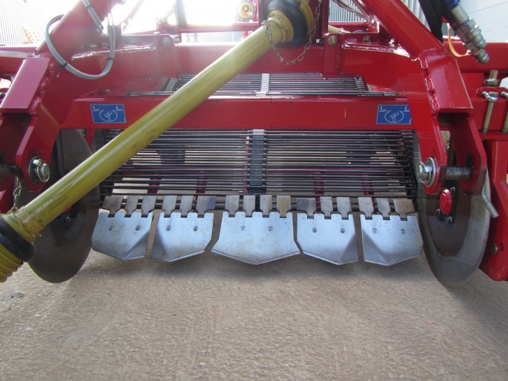 Grimme GVR 1700 Windrower