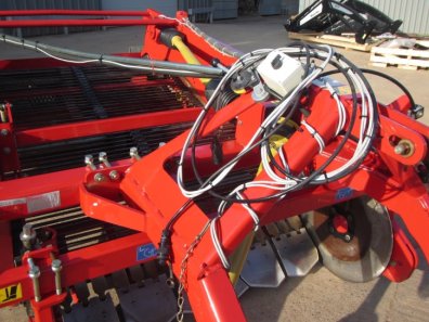 Grimme GVR 1700 Windrower