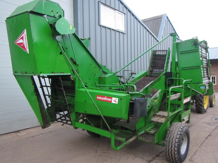 Wuhlmaus 1033 single row Potato harvester