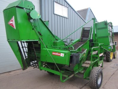 Wuhlmaus 1033 single row Potato harvester