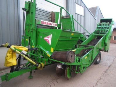 Wuhlmaus 1033 single row Potato harvester