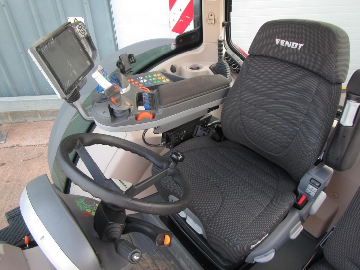 Fendt 724 Profi-Plus