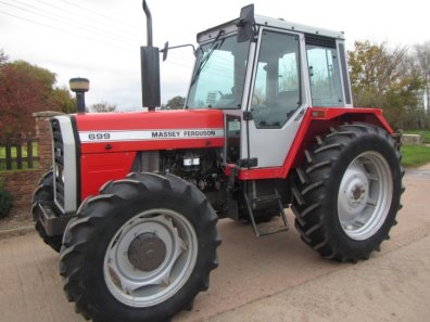 Massey Ferguson 699