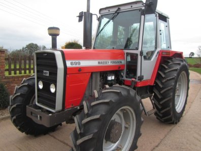 Massey Ferguson 699