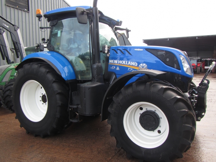 New Holland T7.225