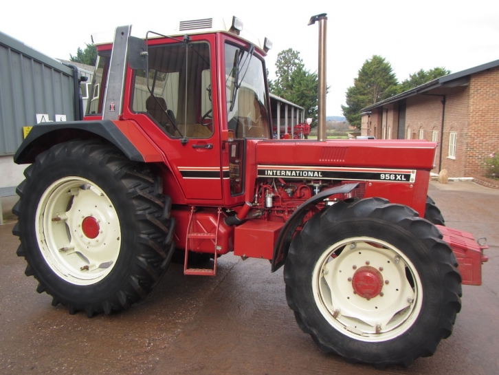 International 956XL Turbo