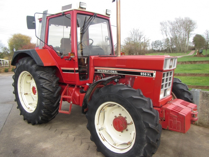 International 956XL Turbo