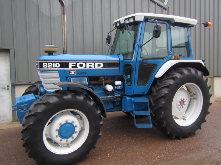 Ford 8210 III Turbo