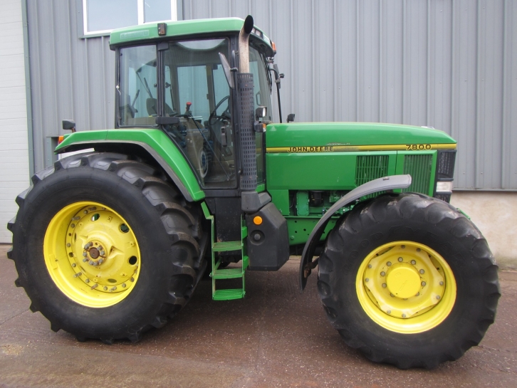 John Deere 7800