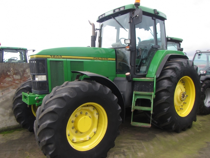 John Deere 7800