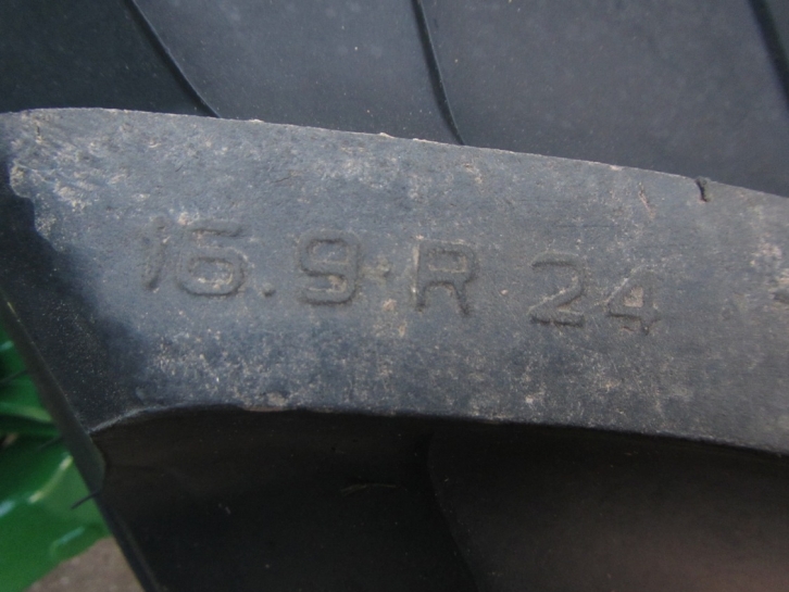 John Deere 6130M