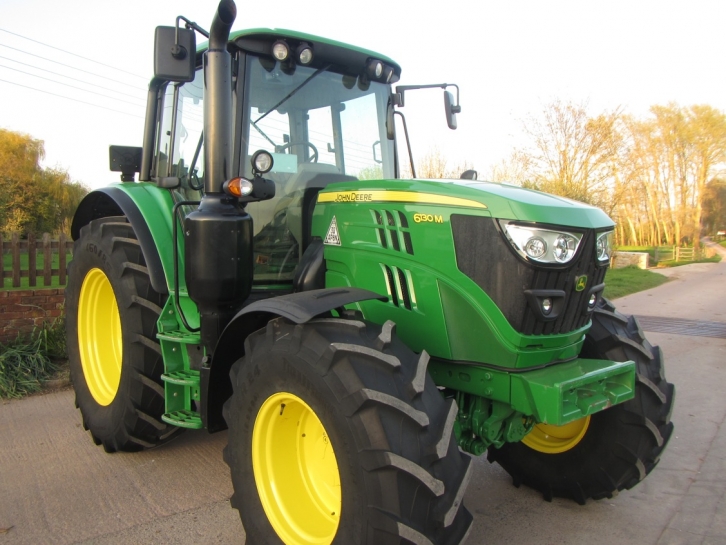 John Deere 6130M