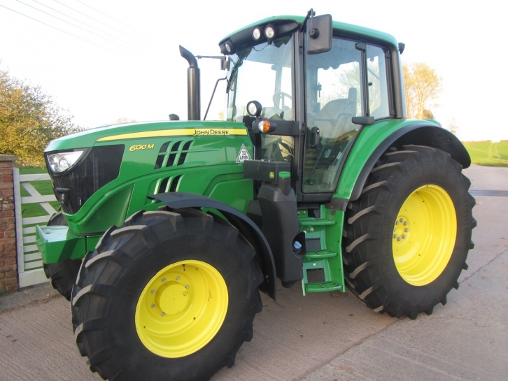John Deere 6130M
