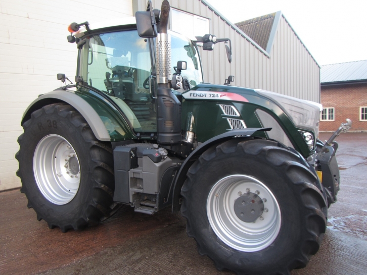 Fendt 724 Profi-Plus