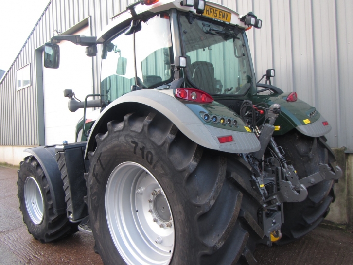 Fendt 724 Profi-Plus