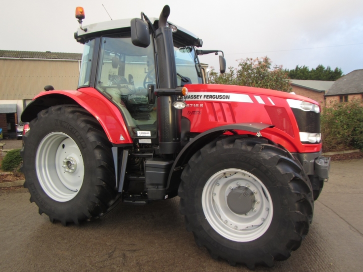 Massey Ferguson 6716 Efficient