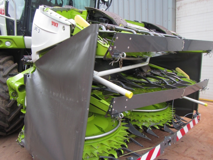 Claas Orbis 750 10 row maize header