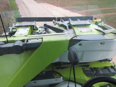 Claas Orbis 750 10 row maize header